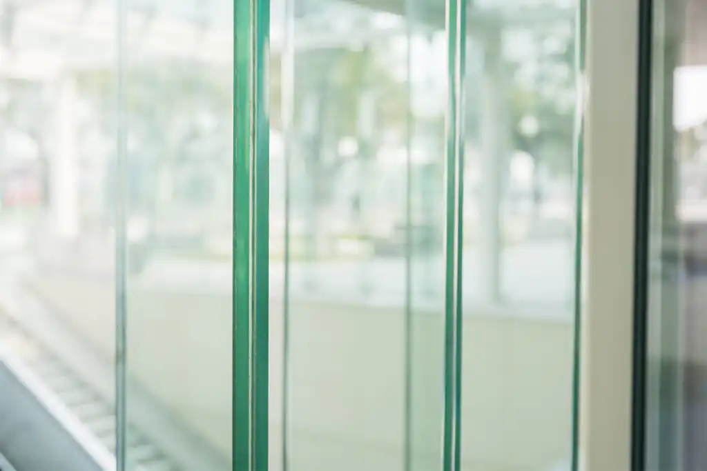 Glass Glass