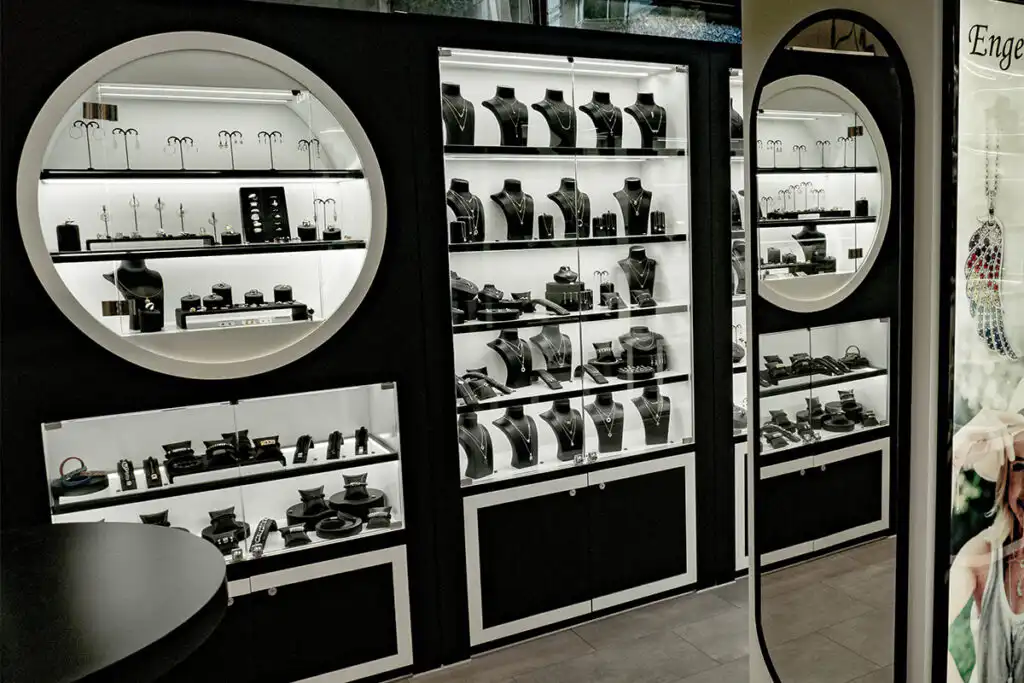 Rollout & Multi-Store Design Adaptation